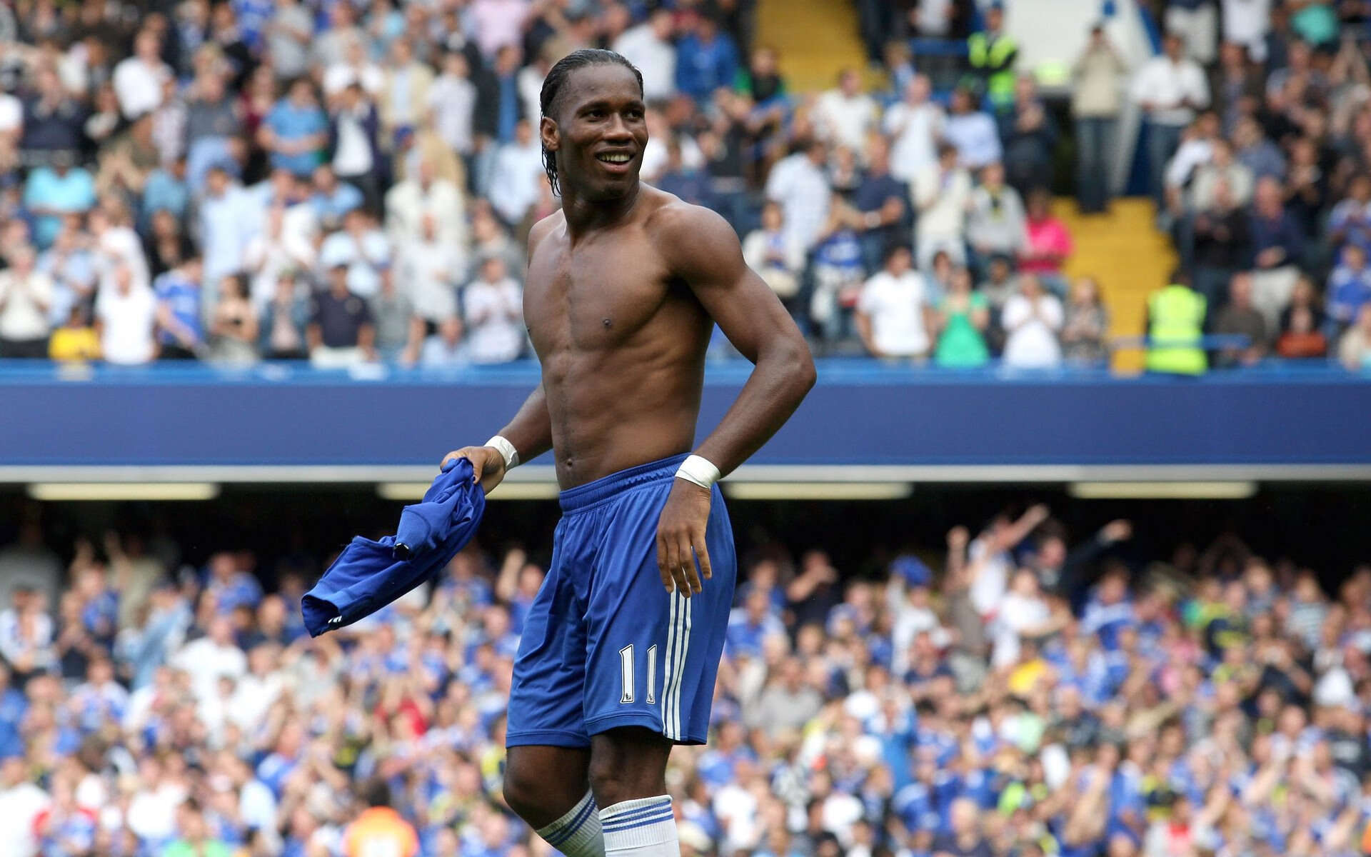 米兰体育在线-【心态训练】比赛中保持专注力和稳定性的心理技巧，比赛如何调整心态